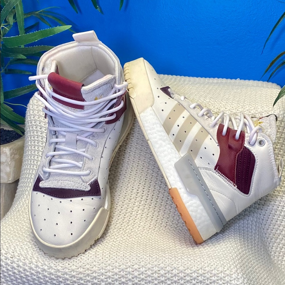Adidas high top size 7